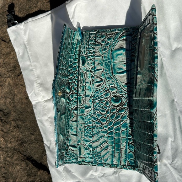 Brahmin Veronica Wallet - Picture 2 of 10